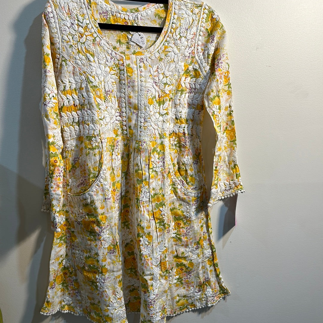 Saman chikankari short kurti