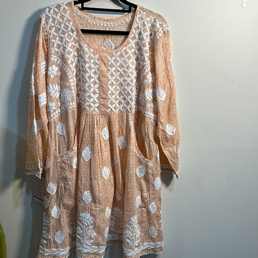 Saman chikankari short kurti