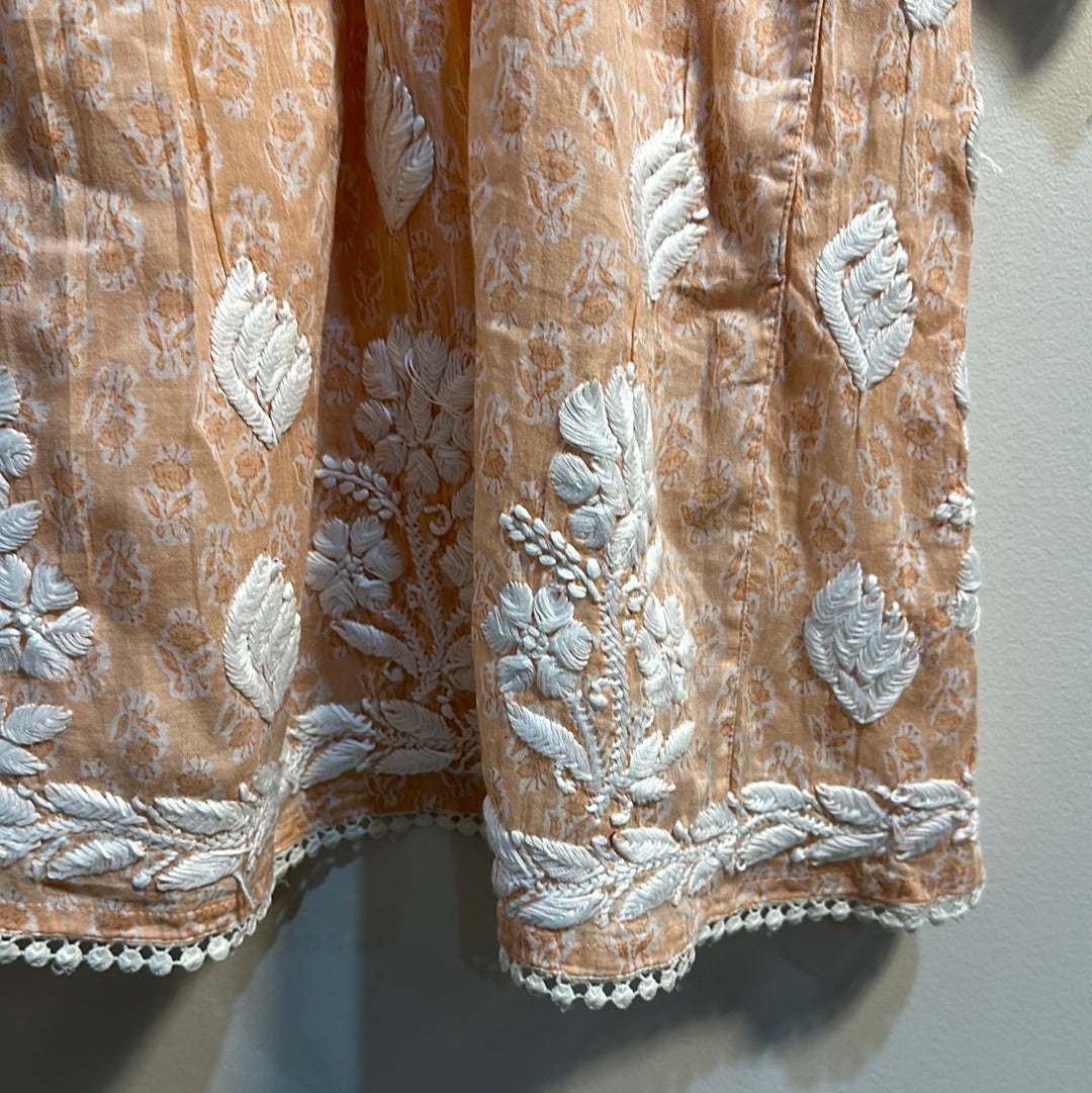 Saman chikankari short kurti