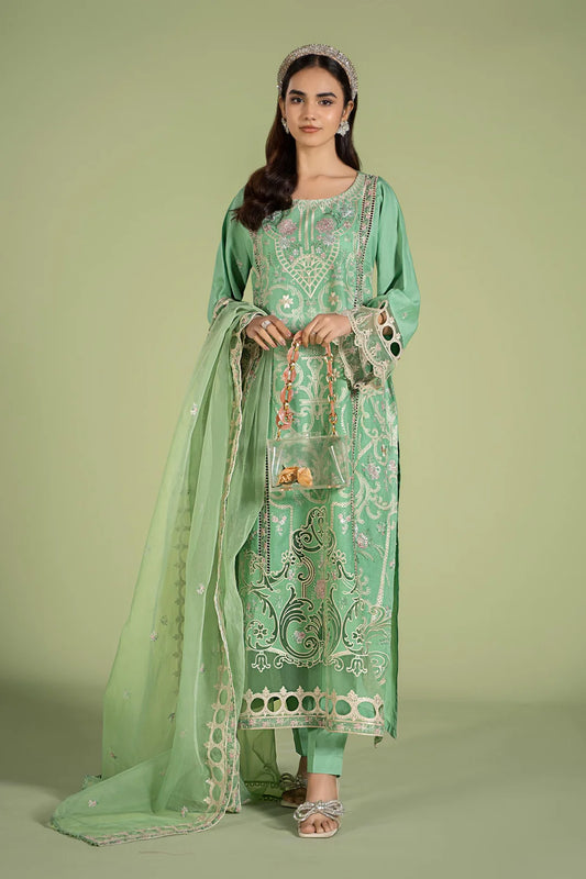 3 PIECE EMBROIDERED LAWN SUIT